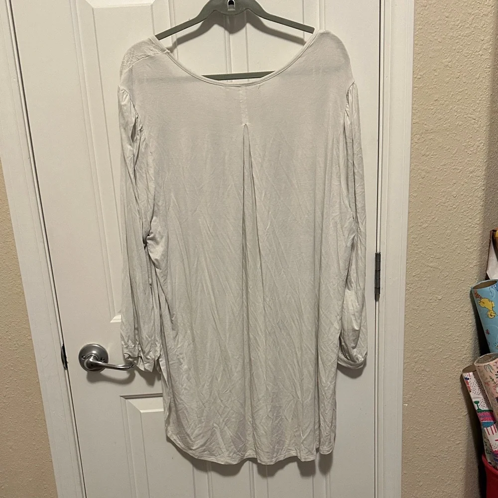 Melissa McCarthy Cream/White Lace Detail Tunic - Picture 6 of 7